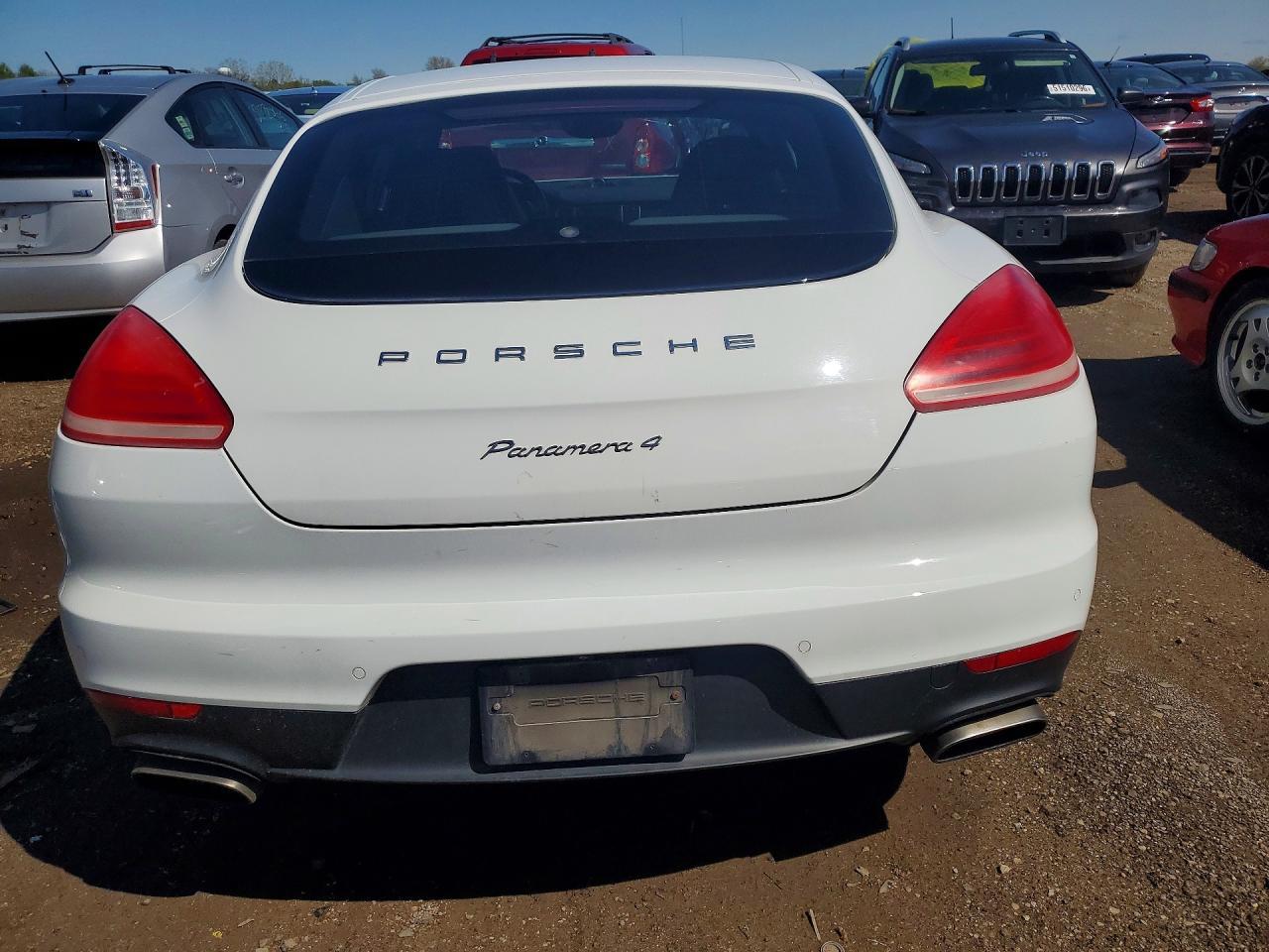 2014 Porsche Panamera 2 - Image 6