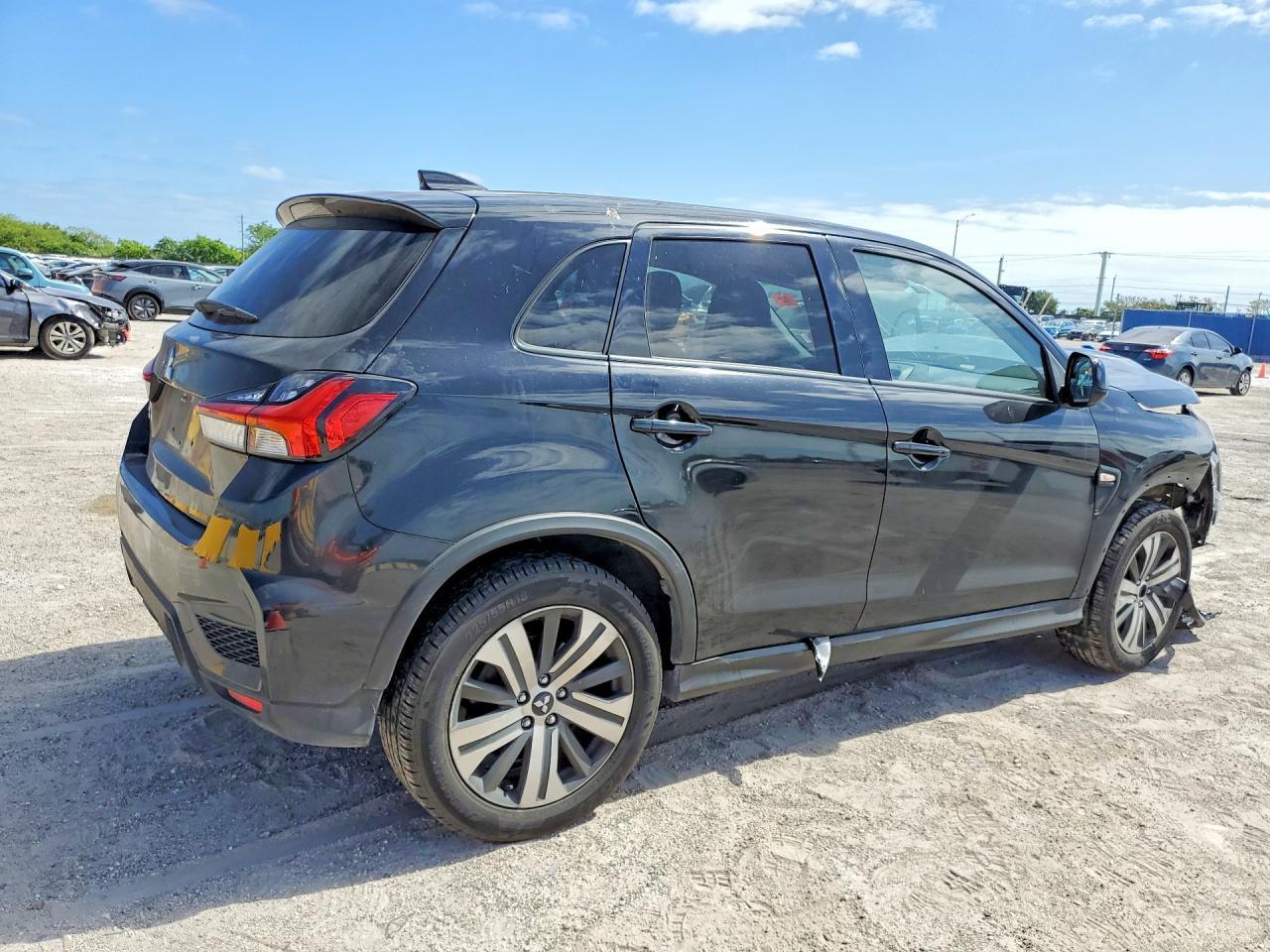 2021 Mitsubishi Outlander Sport Es - Фото 3