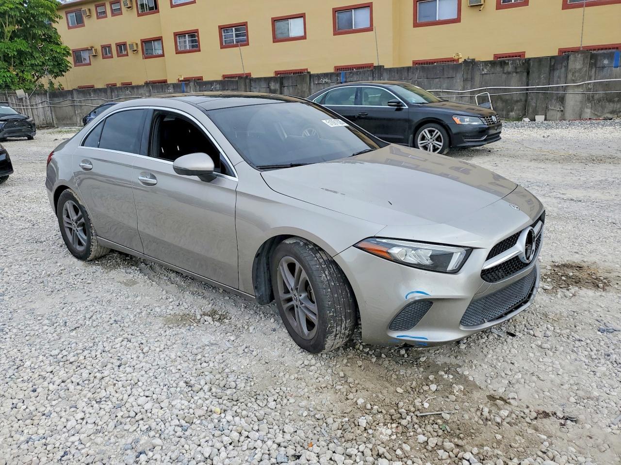 2020 Mercedes-Benz A 220 - Image 4
