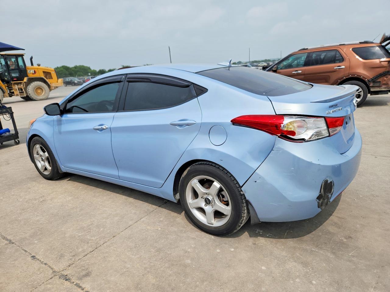 2013 Hyundai Elantra Limited - Фото 2