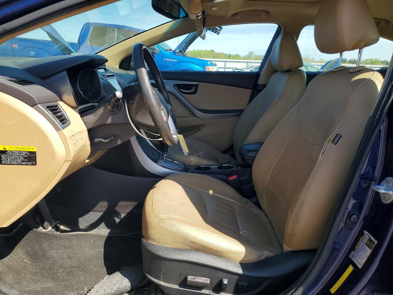 2013 Hyundai Elantra Limited - Image 7