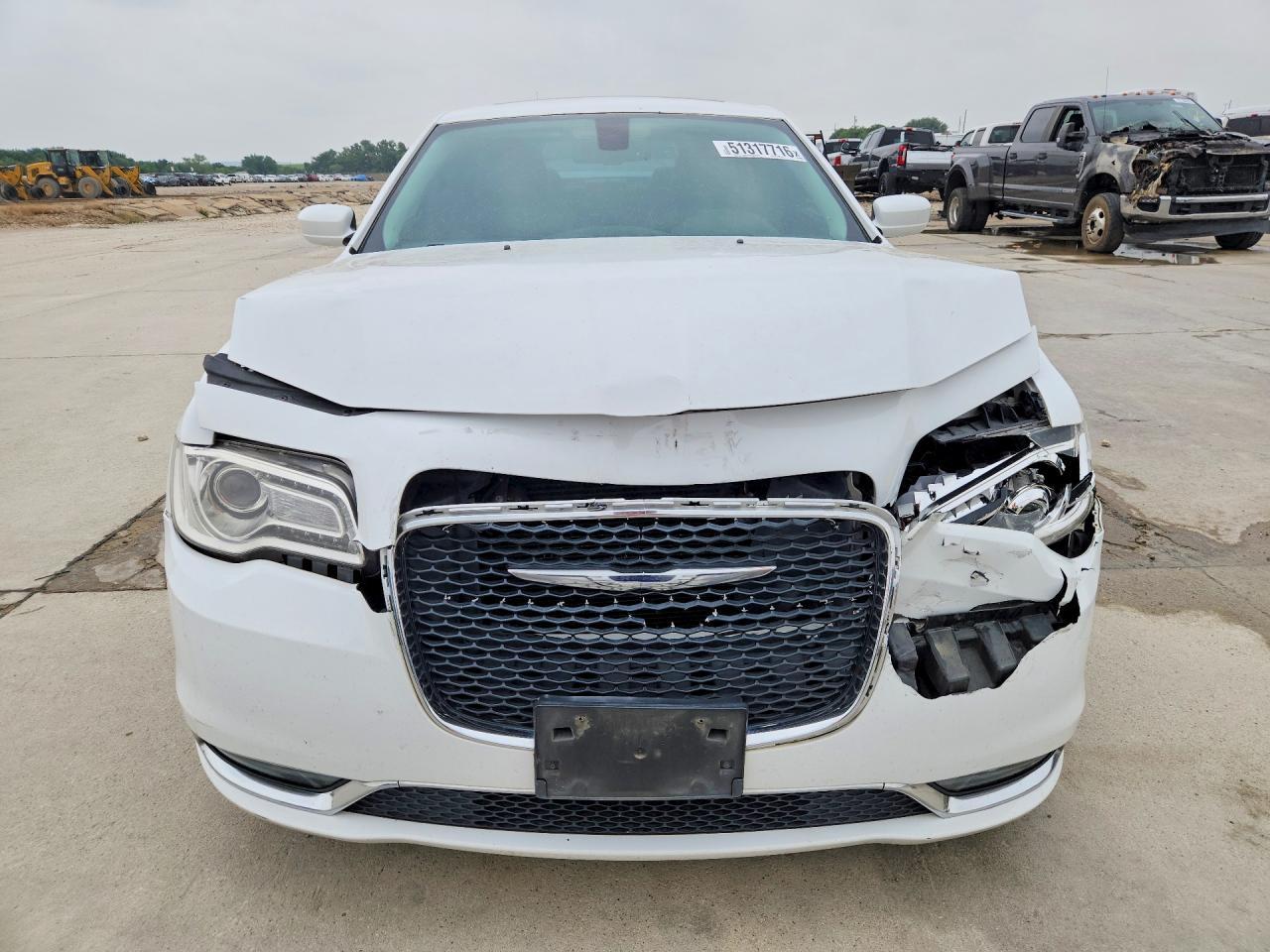 2016 Chrysler 300 Limited - Фото 5