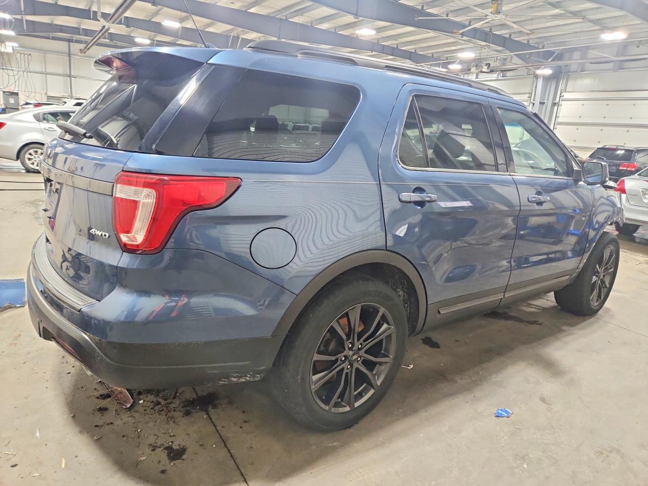 2018 Ford Explorer Xlt - Image 3
