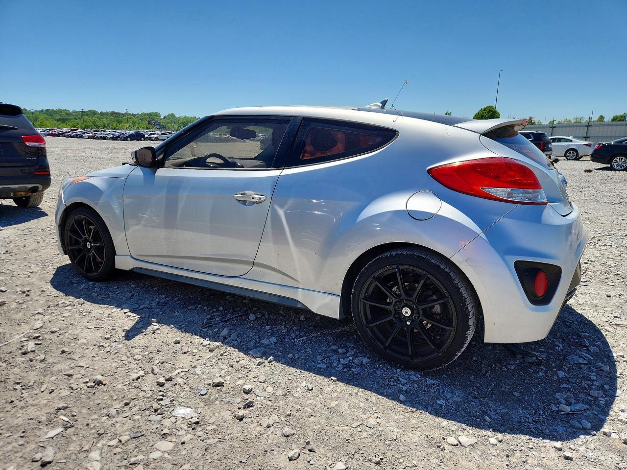 2013 Hyundai Veloster Turbo - Image 2