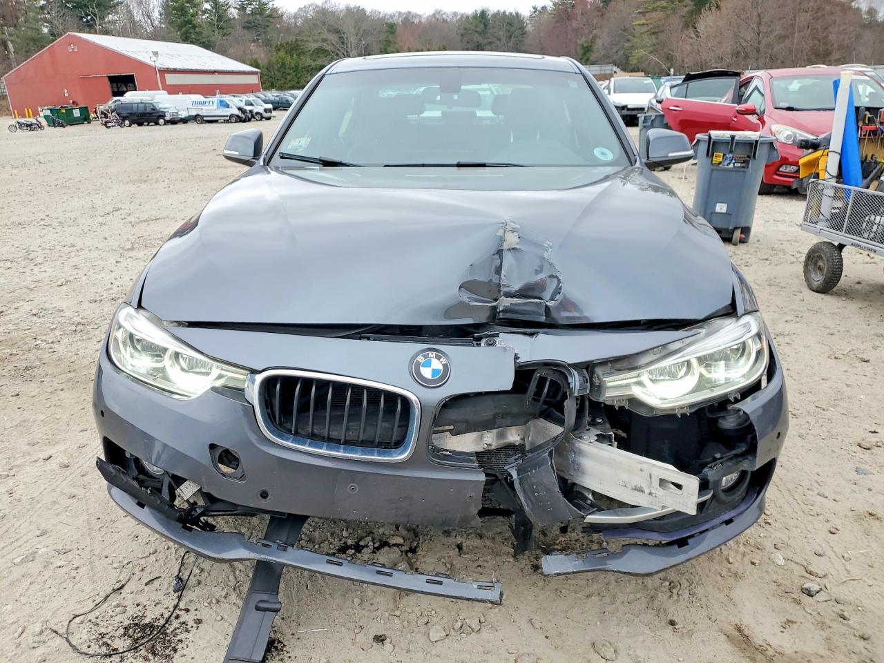 2017 BMW 330 Xi - Image 5