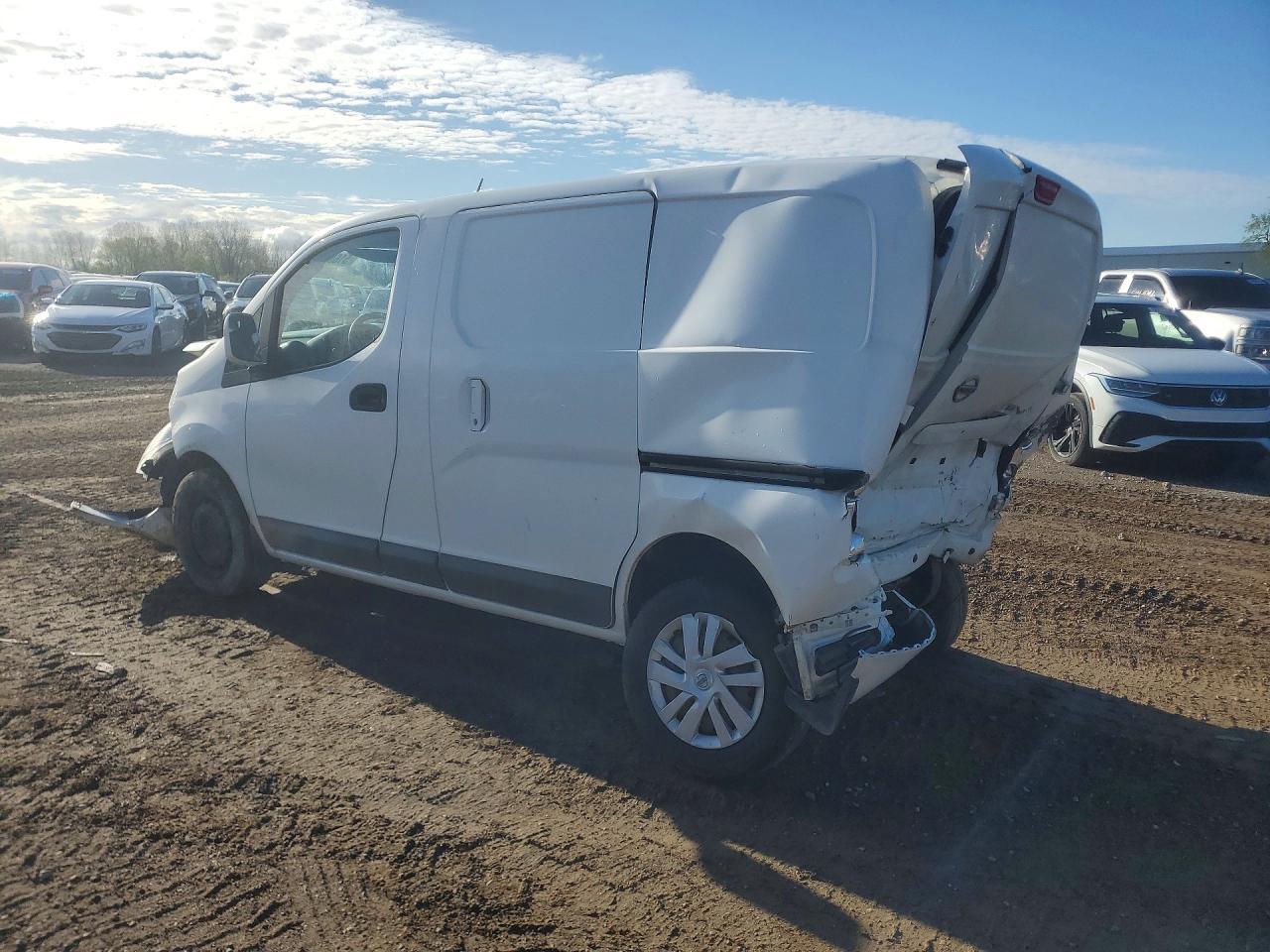 2016 Nissan Nv200 Sv - Image 2