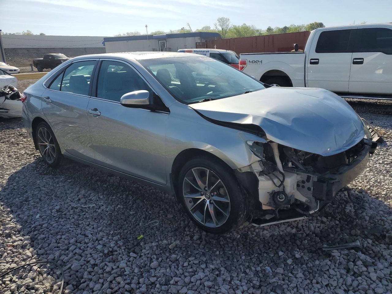 2016 Toyota Camry Xse - Image 4