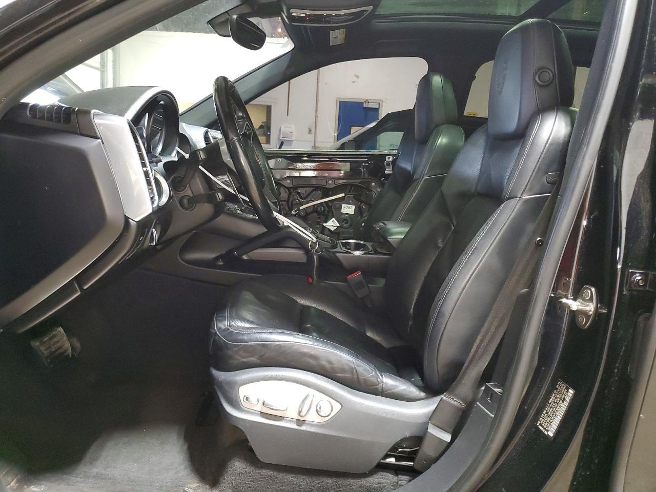 2017 Porsche Cayenne - Image 7