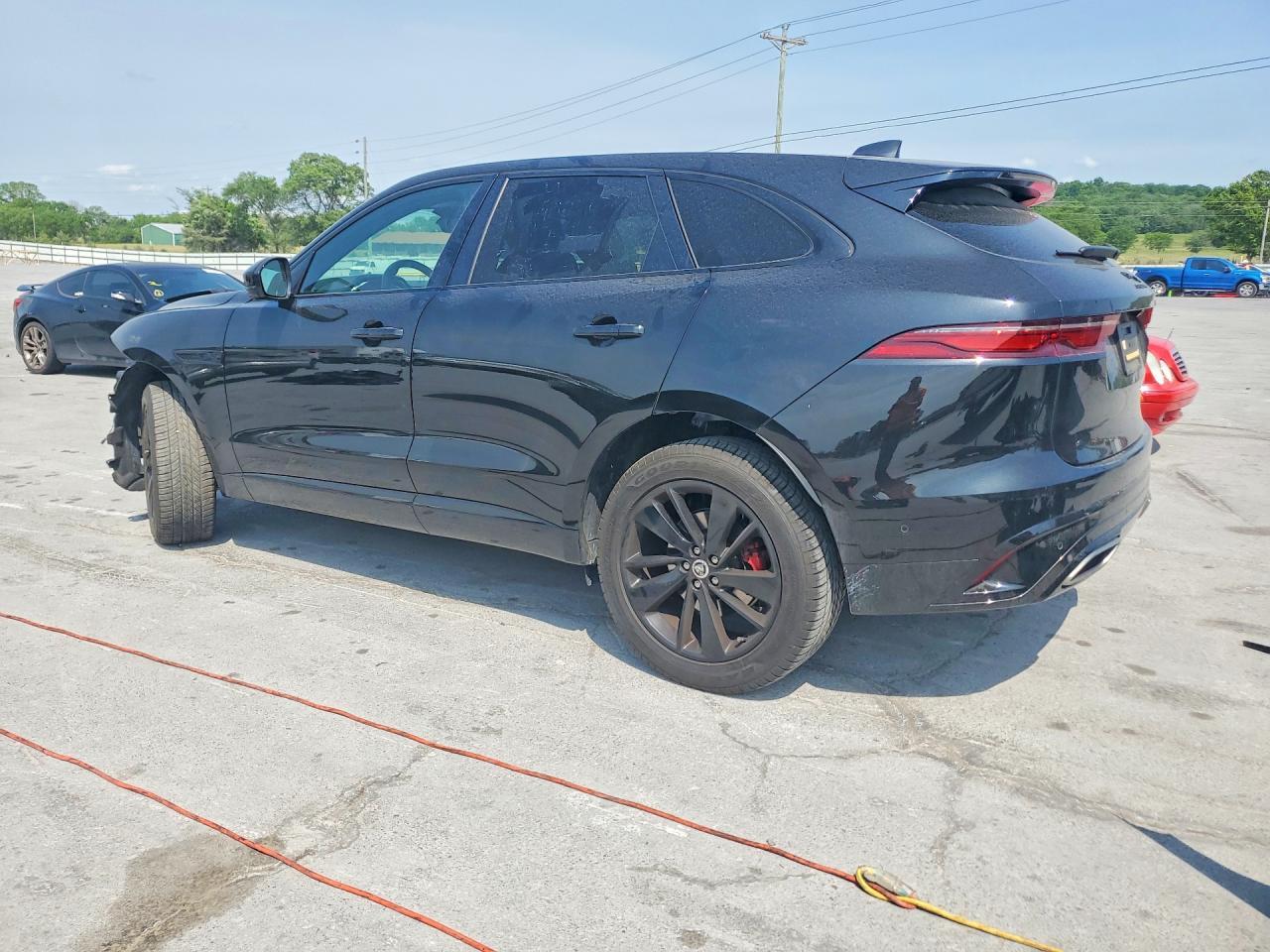 2024 Jaguar F-Pace R-Dynamic S - Фото 2