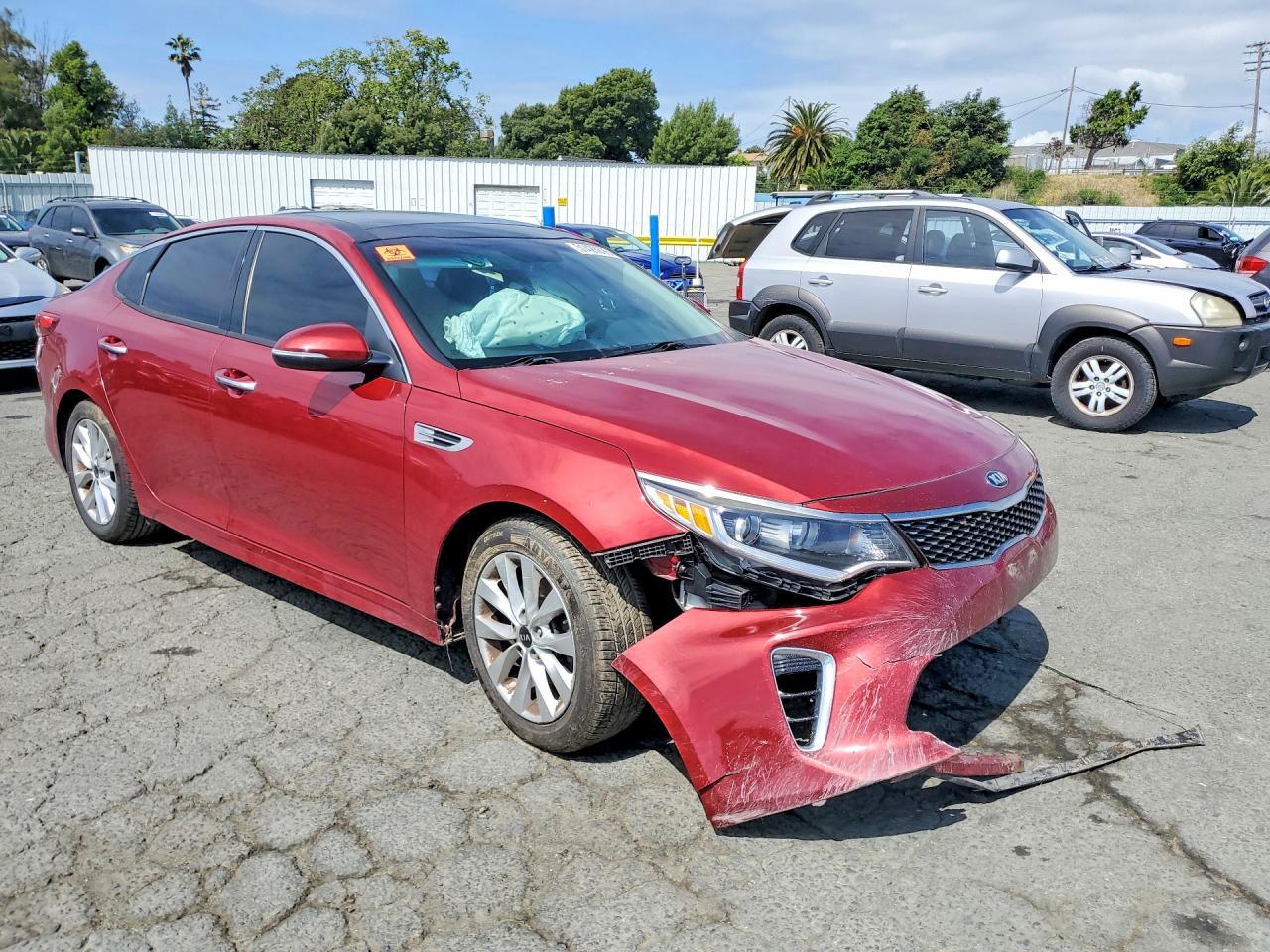 2018 Kia Optima S - Фото 4