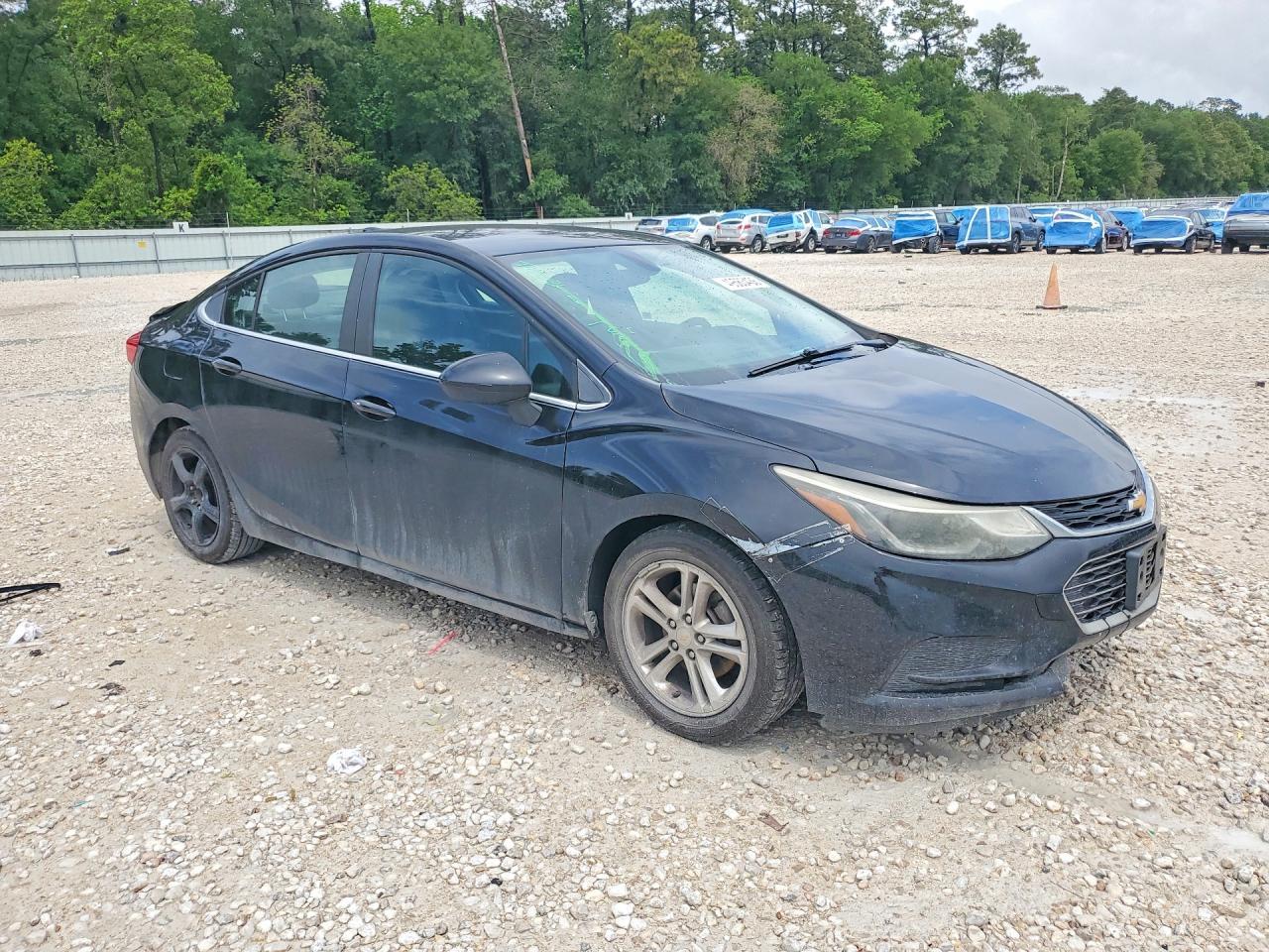 2018 Chevrolet Cruze Lt - Image 4