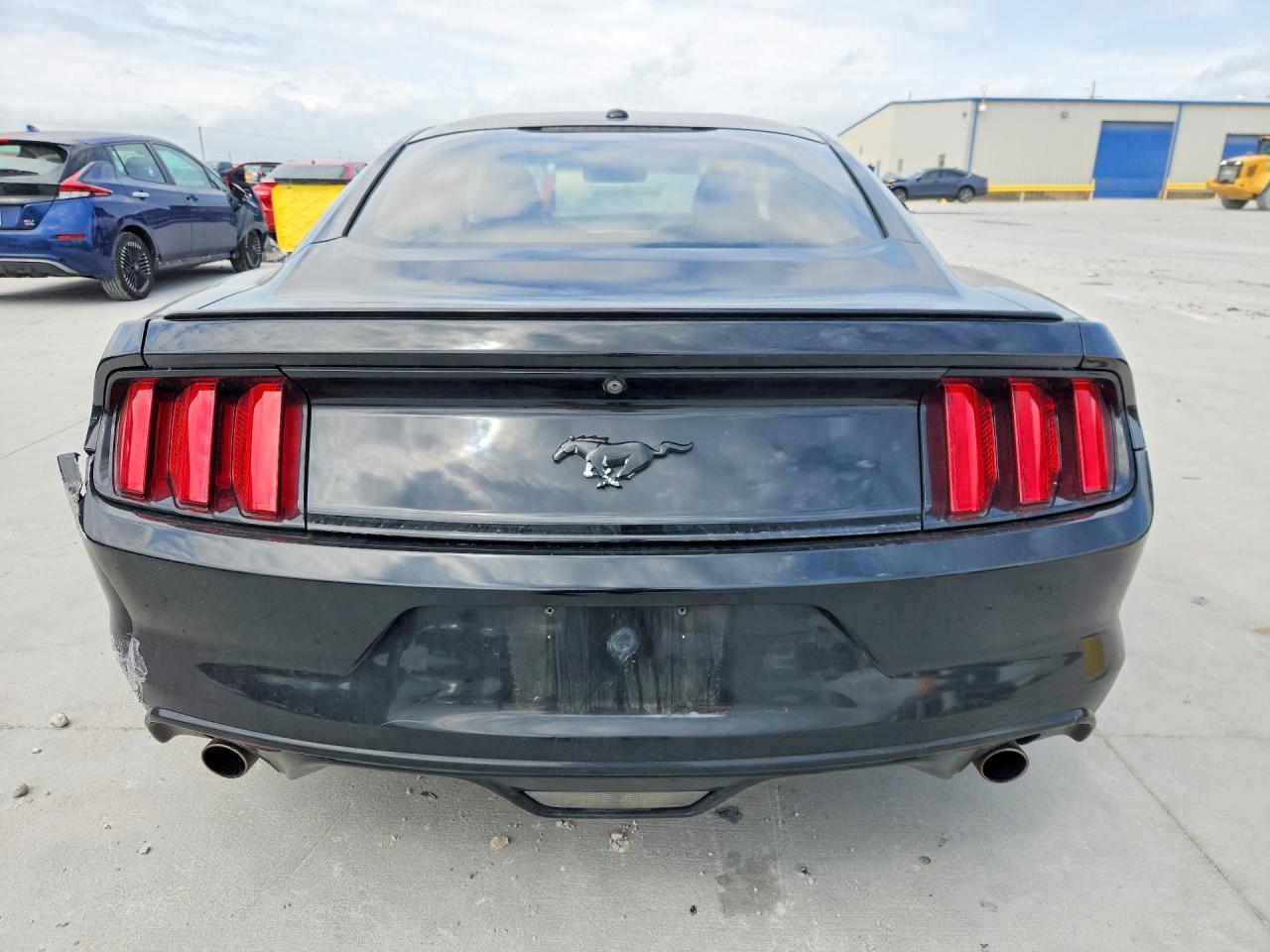 2017 Ford Mustang - Image 6