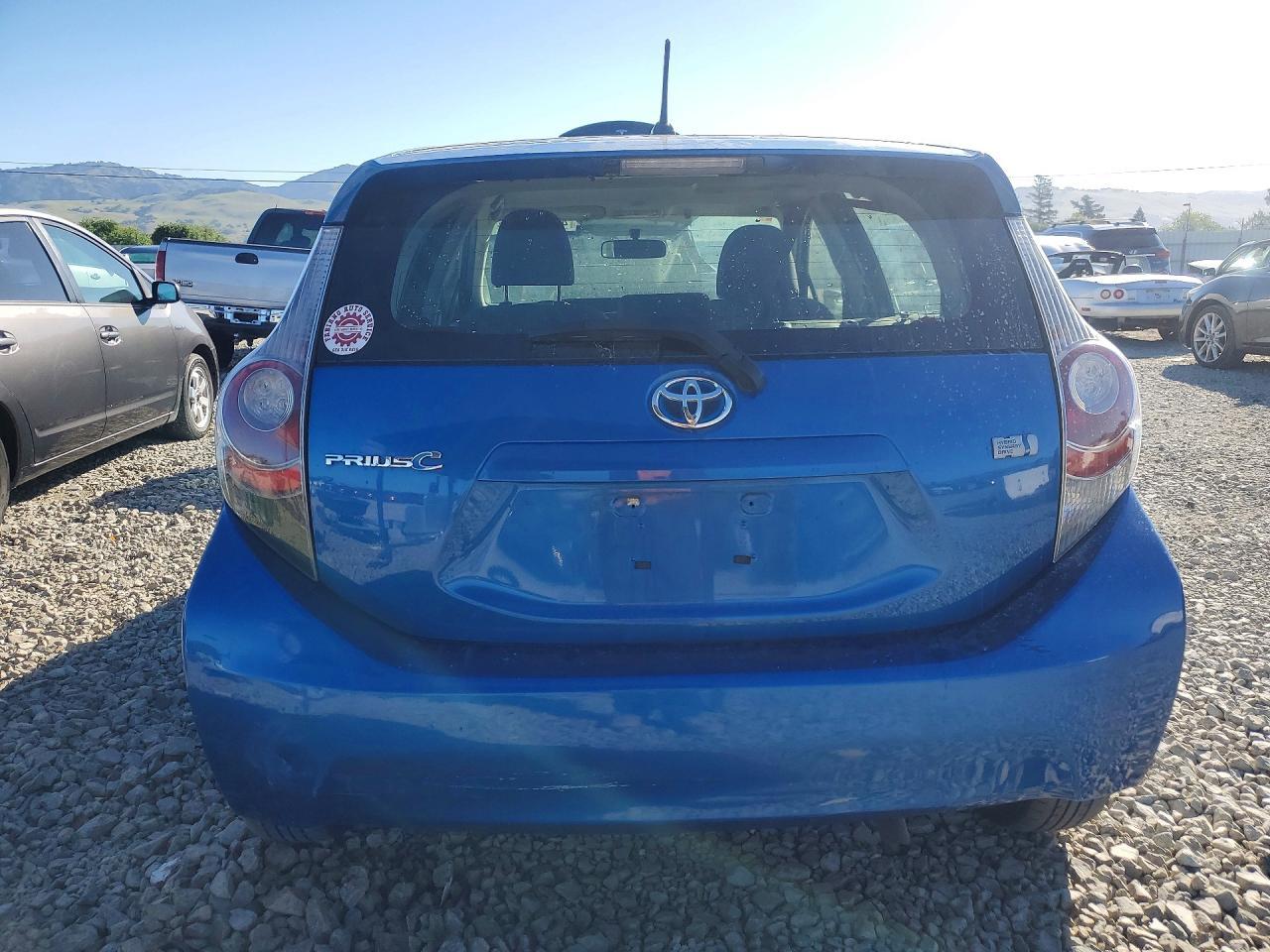 2013 Toyota Prius C Two - Фото 6