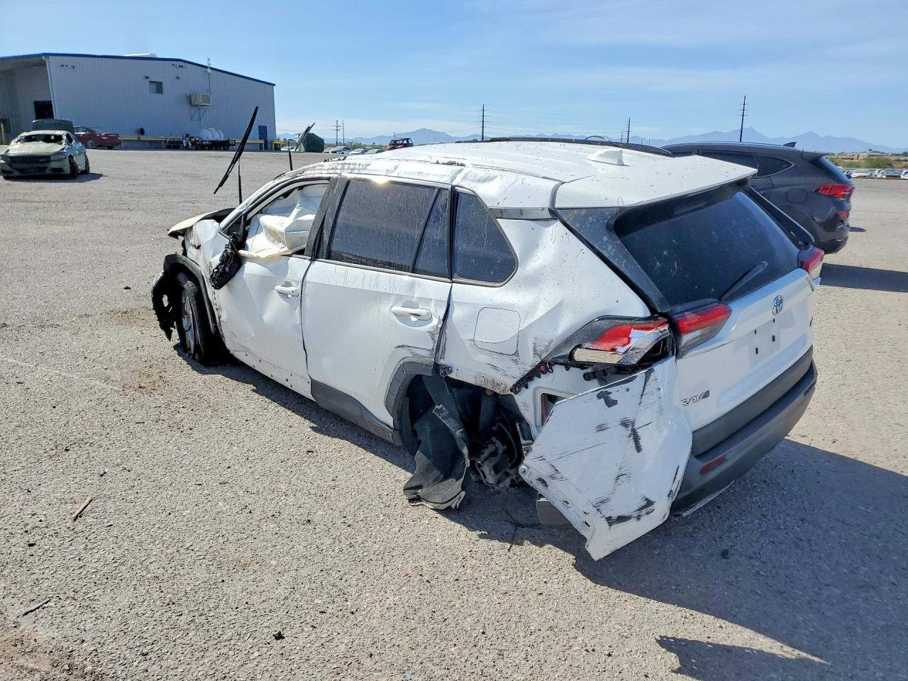 2019 Toyota Rav4 Xle - Image 2