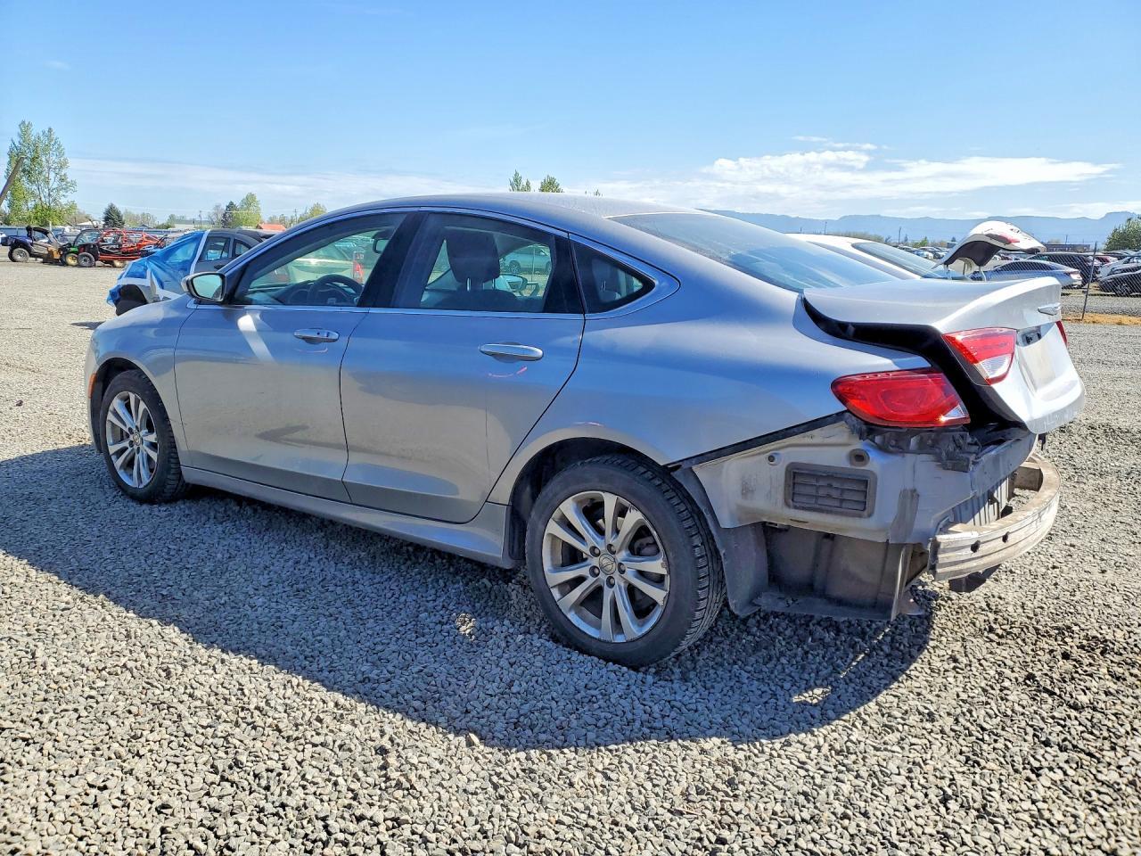 2015 Chrysler 200 Limited - Image 2