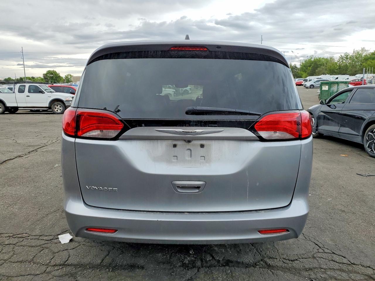 2021 Chrysler Voyager Lxi - Фото 6