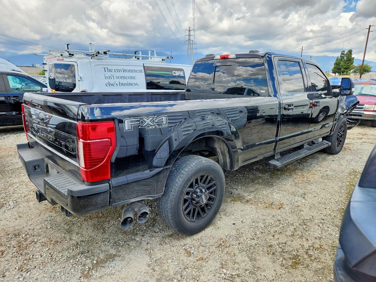 2020 Ford F350 Super Duty - Image 3