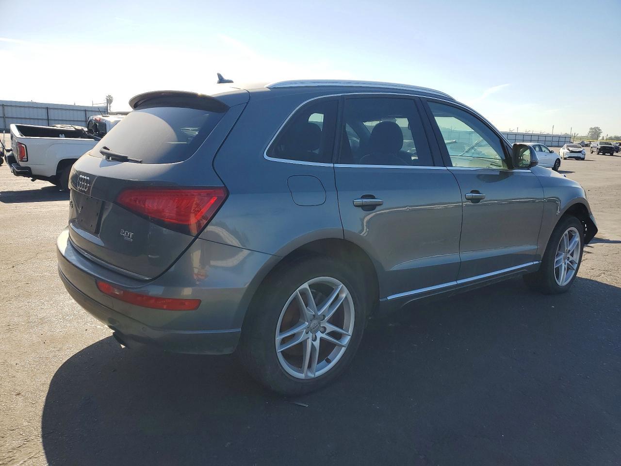2015 Audi Q5 Premium Plus - Image 3