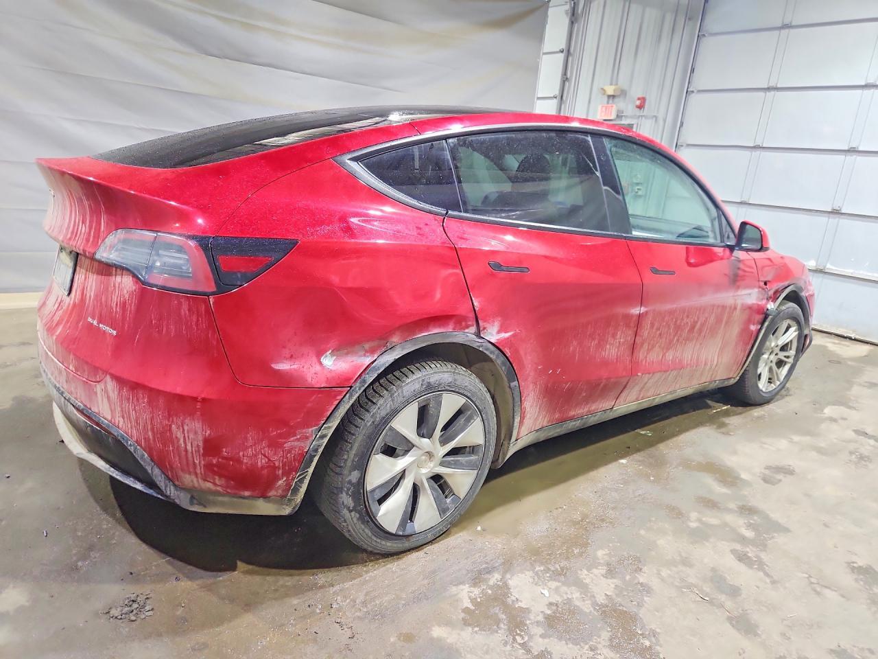 2022 Tesla Model Y - Image 3
