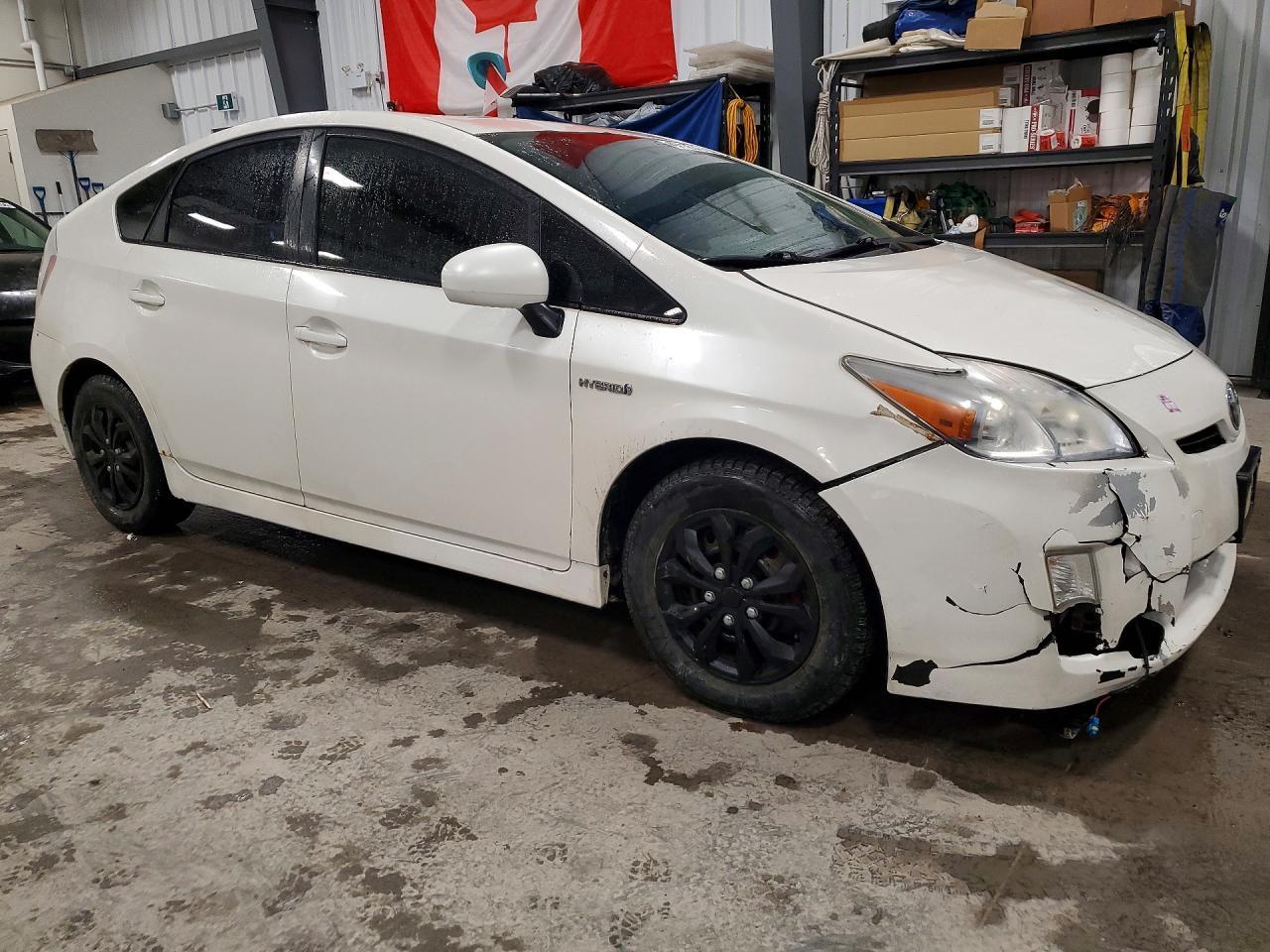 2011 Toyota Prius Two - Фото 4