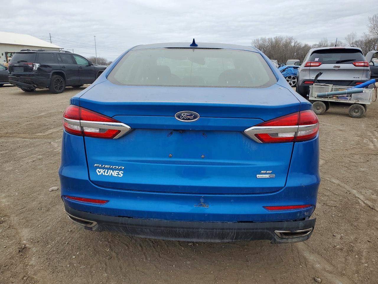 2020 Ford Fusion Se - Фото 6