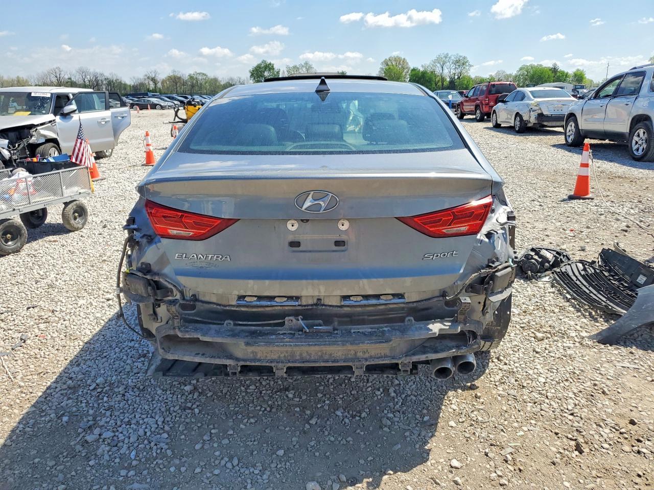 2018 Hyundai Elantra Sport - Image 6