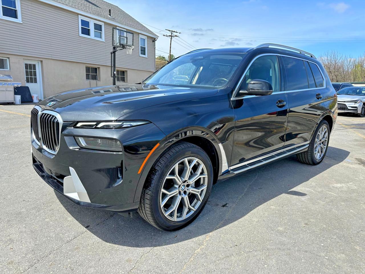 2025 BMW X7 xDrive40I