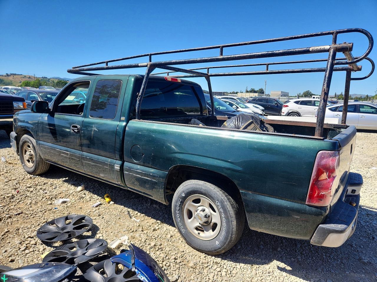 2003 Chevrolet Silverado C1500 - Image 2