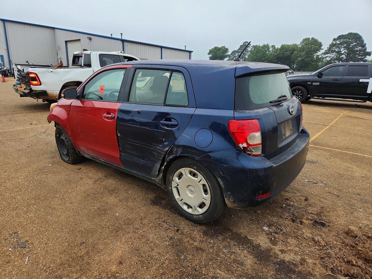 2014 Scion Xd Base - Фото 2