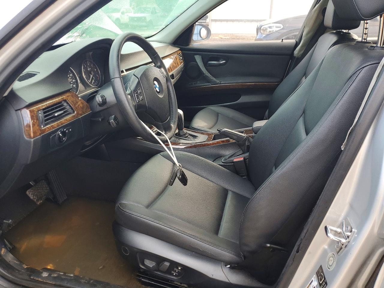 2006 BMW 325 - Image 7