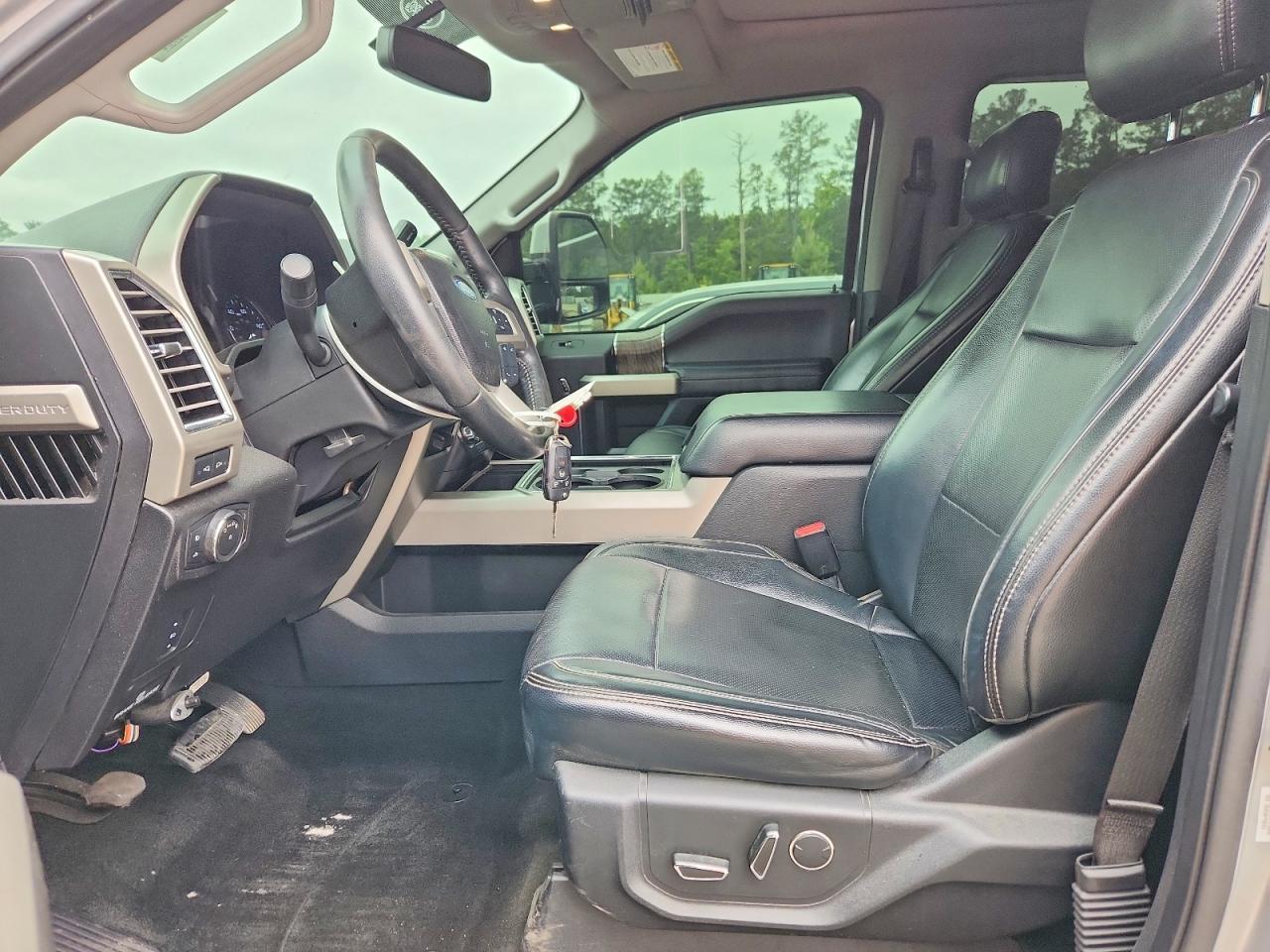 2017 Ford F250 Super Duty - Image 7