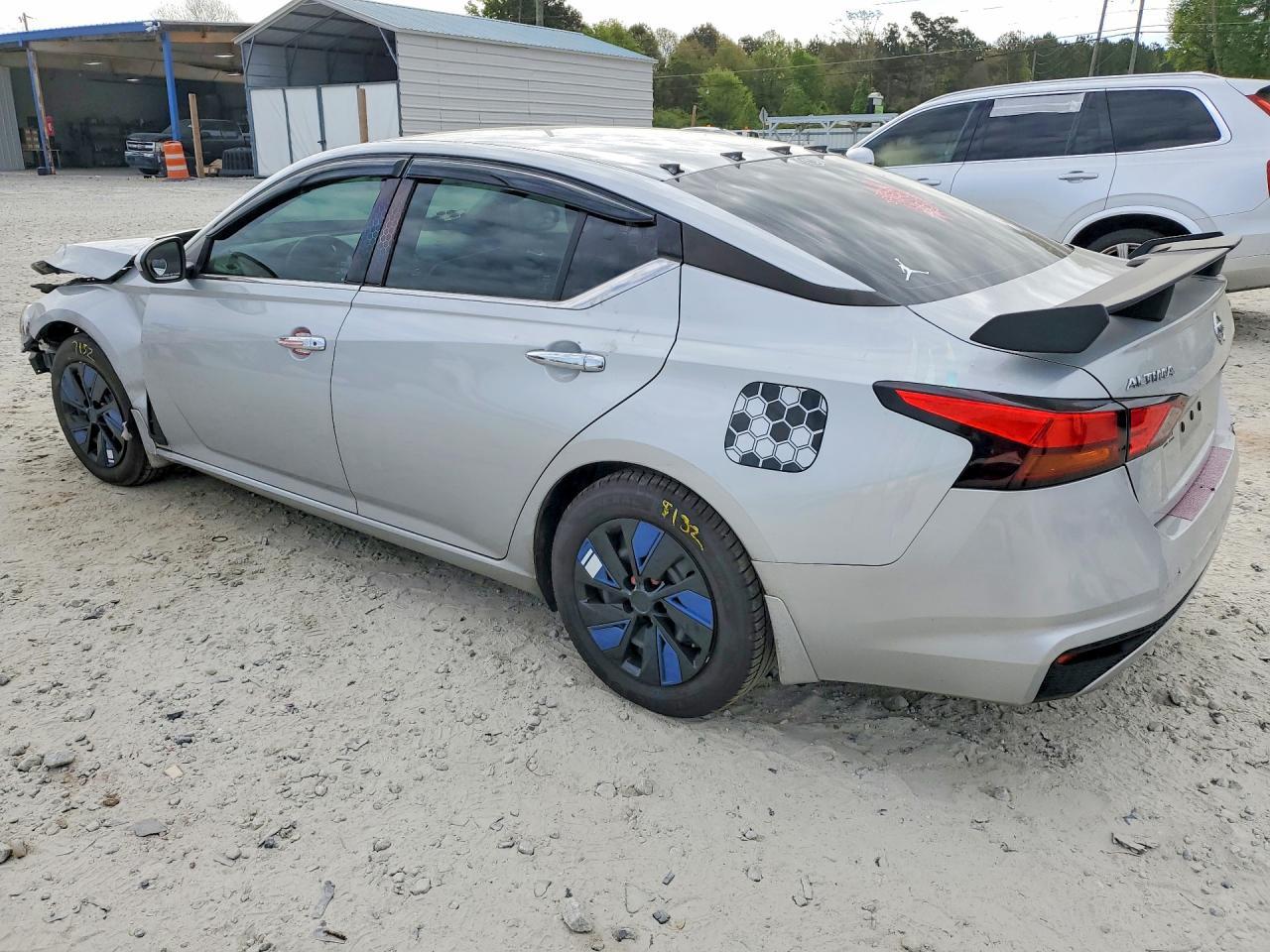 2021 Nissan Altima 2.5 S - Image 2