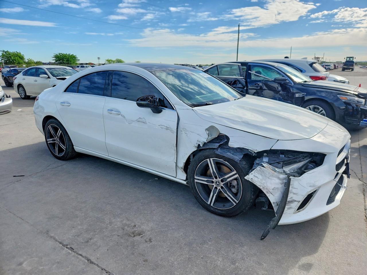 2021 Mercedes-Benz Cla 250 - Фото 4