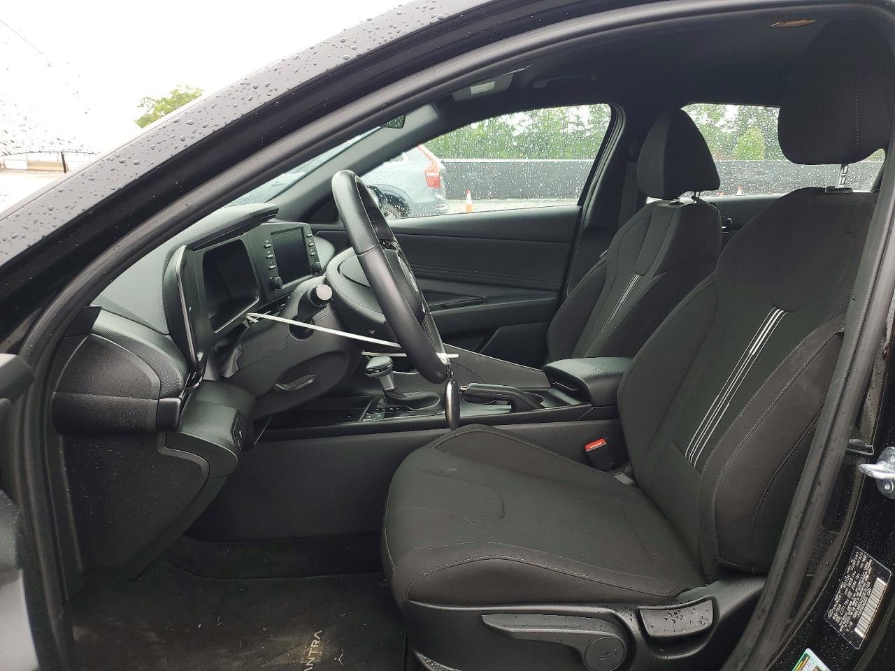 2025 Hyundai Elantra Sel Sport - Image 7