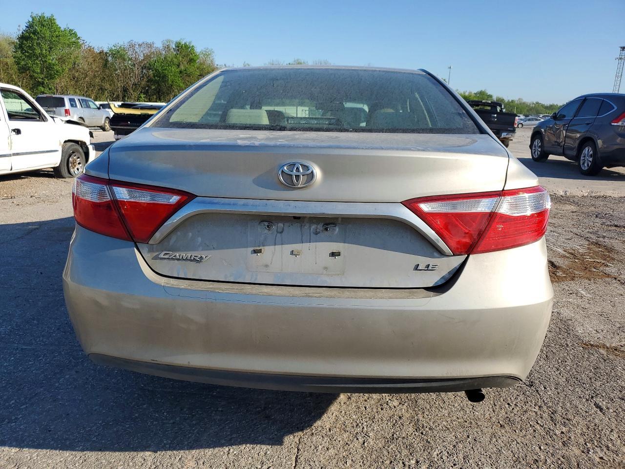 2016 Toyota Camry Le - Image 6