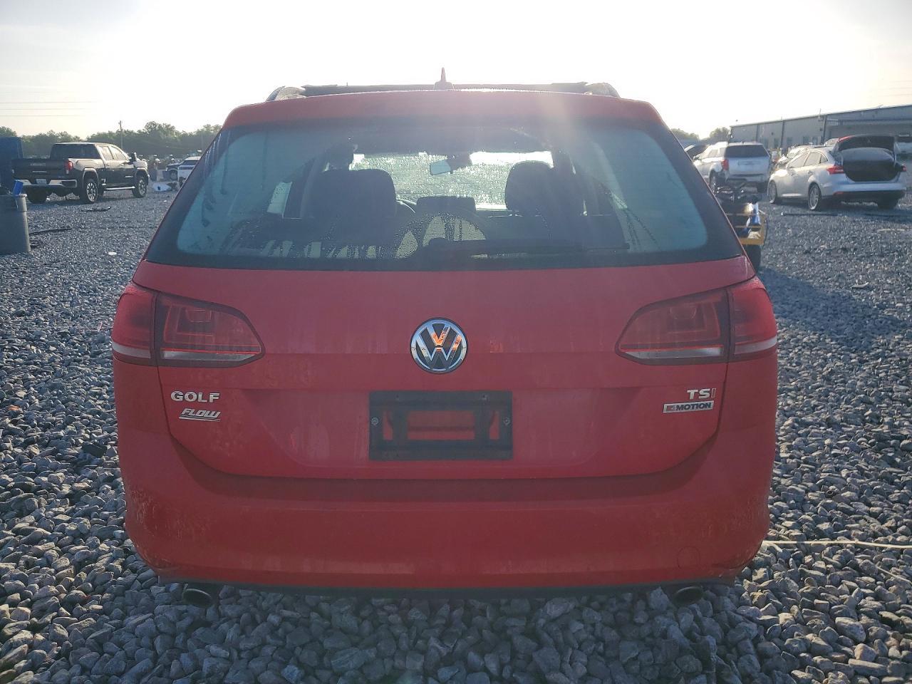 2017 Volkswagen Golf Sportwagen S - Фото 6