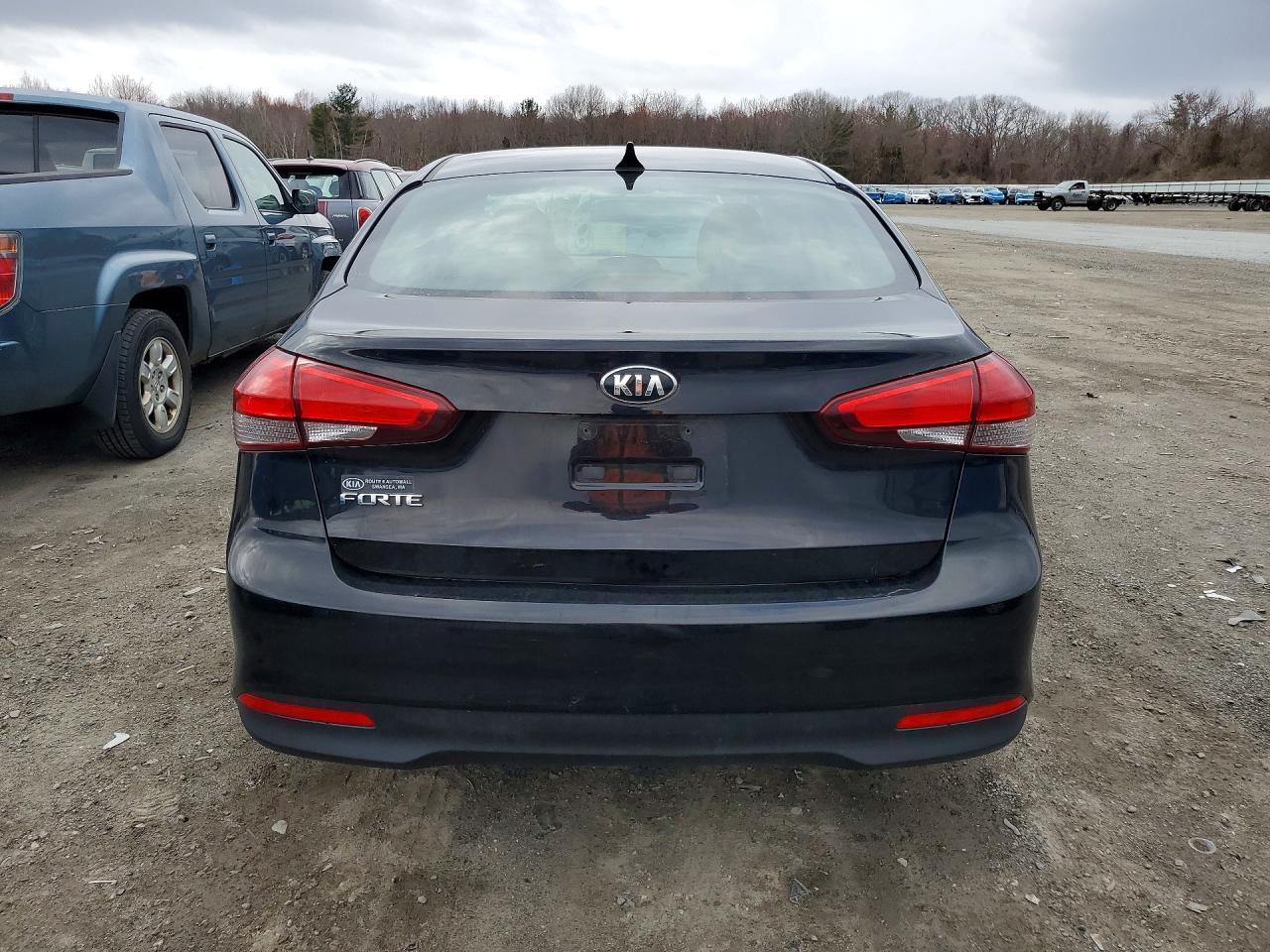 2018 Kia Forte Lx - Image 6