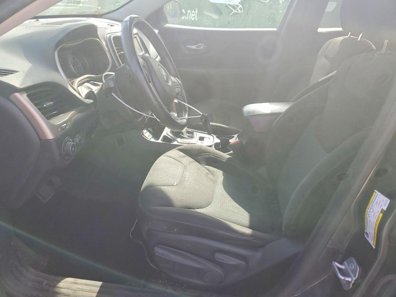 2015 Jeep Cherokee Latitude - Image 7