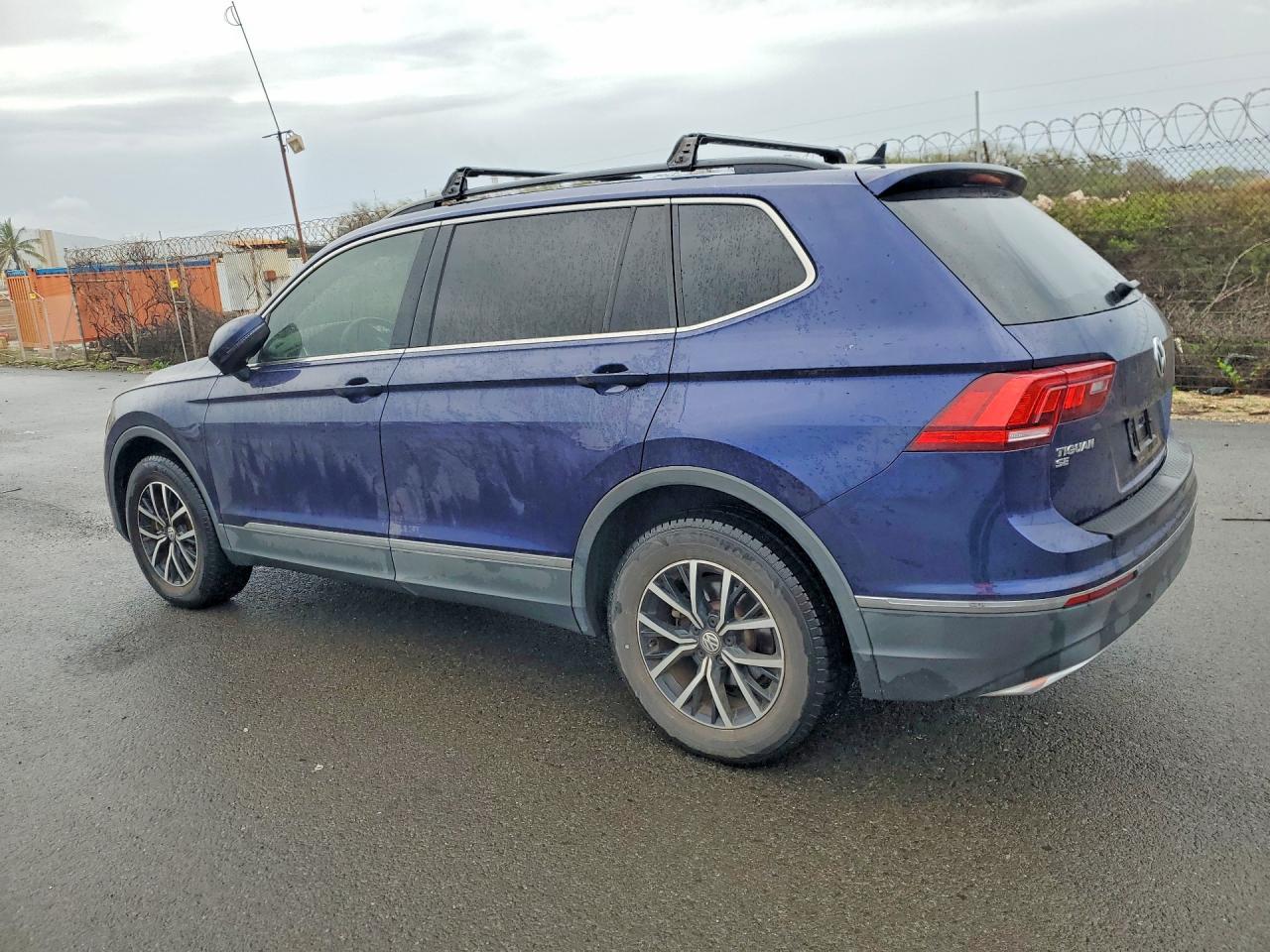 2021 Volkswagen Tiguan Se - Image 2