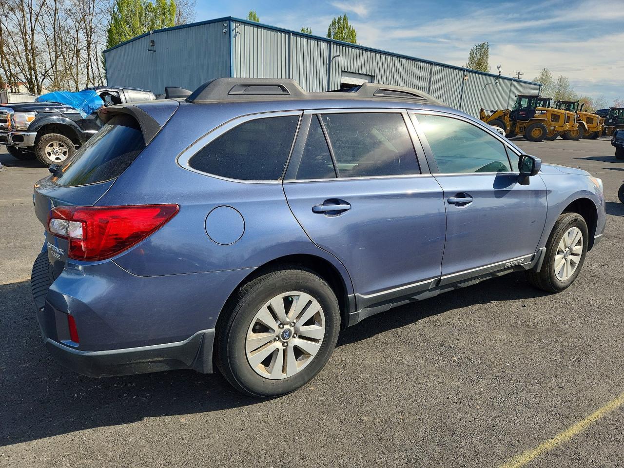 2017 Subaru Outback 2.5I Premium - Image 3