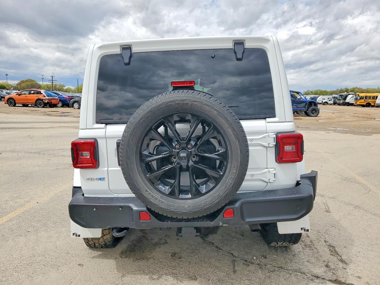 2021 Jeep Wrangler Unlimited Sahara 4Xe - Image 6