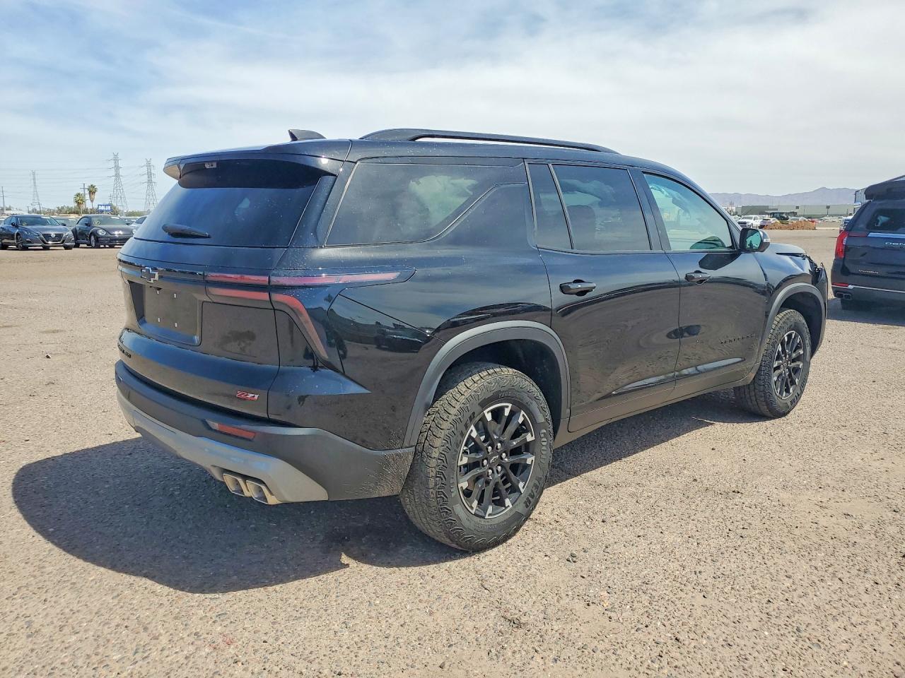2026 Chevrolet Traverse Z71 - Фото 3