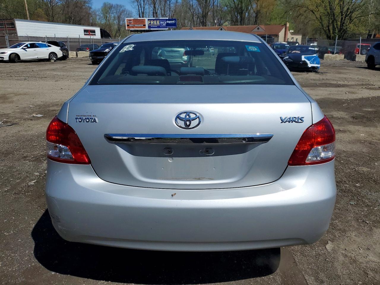 2010 Toyota Yaris Base - Image 6