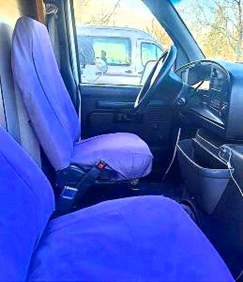 1995 Ford E-350 Trucks - Image 5