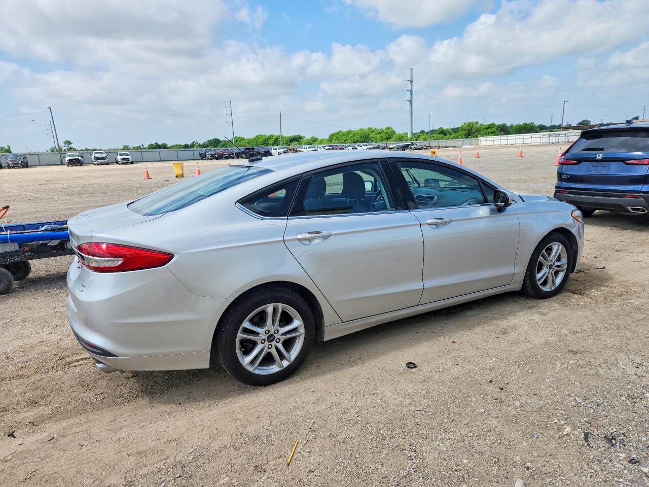2018 Ford Fusion Se - Фото 3