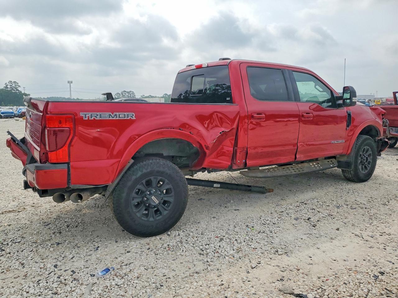 2022 Ford F250 Super Duty - Image 3