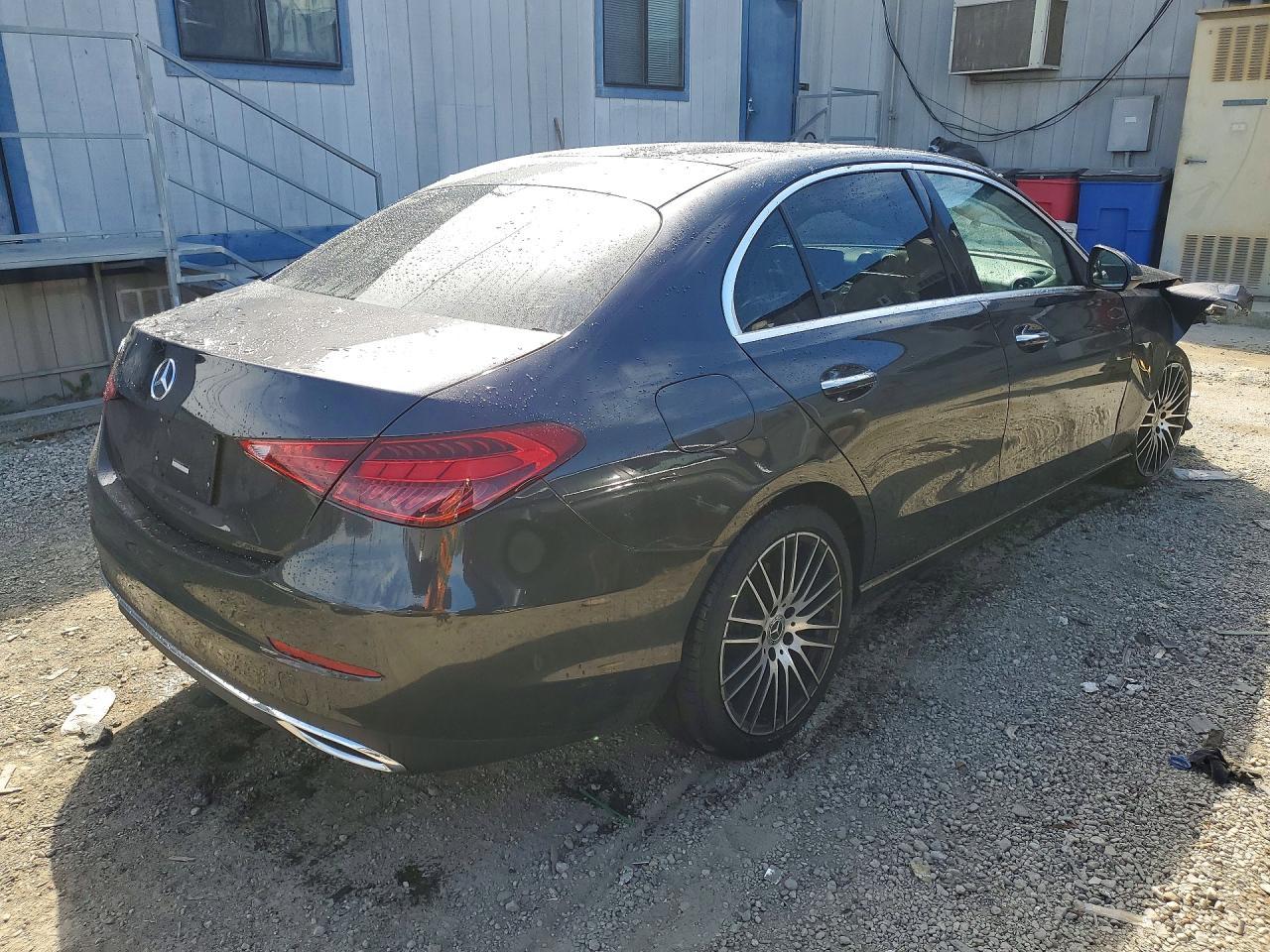2023 Mercedes-Benz C 300 - Фото 3