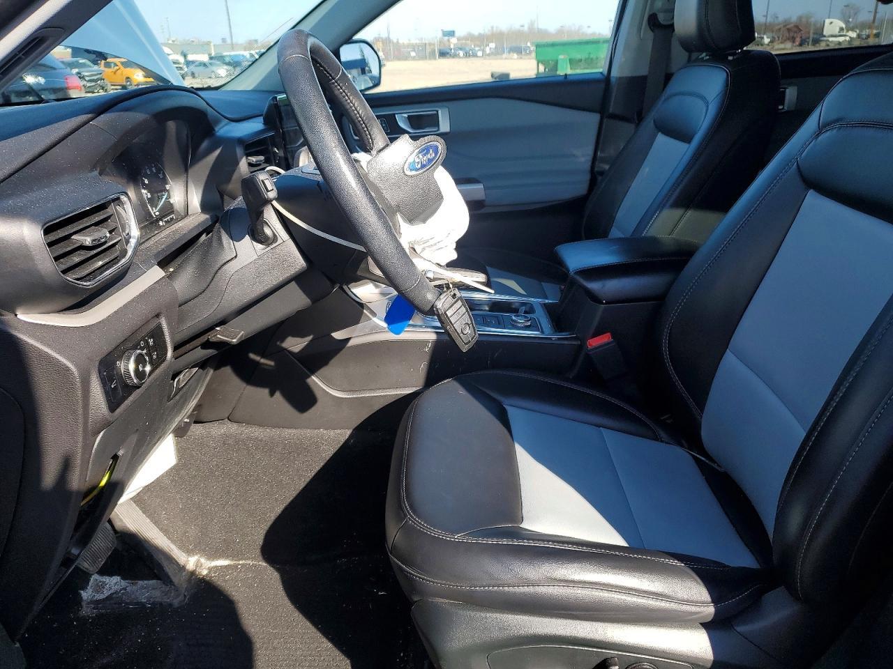 2023 Ford Explorer Xlt - Фото 7