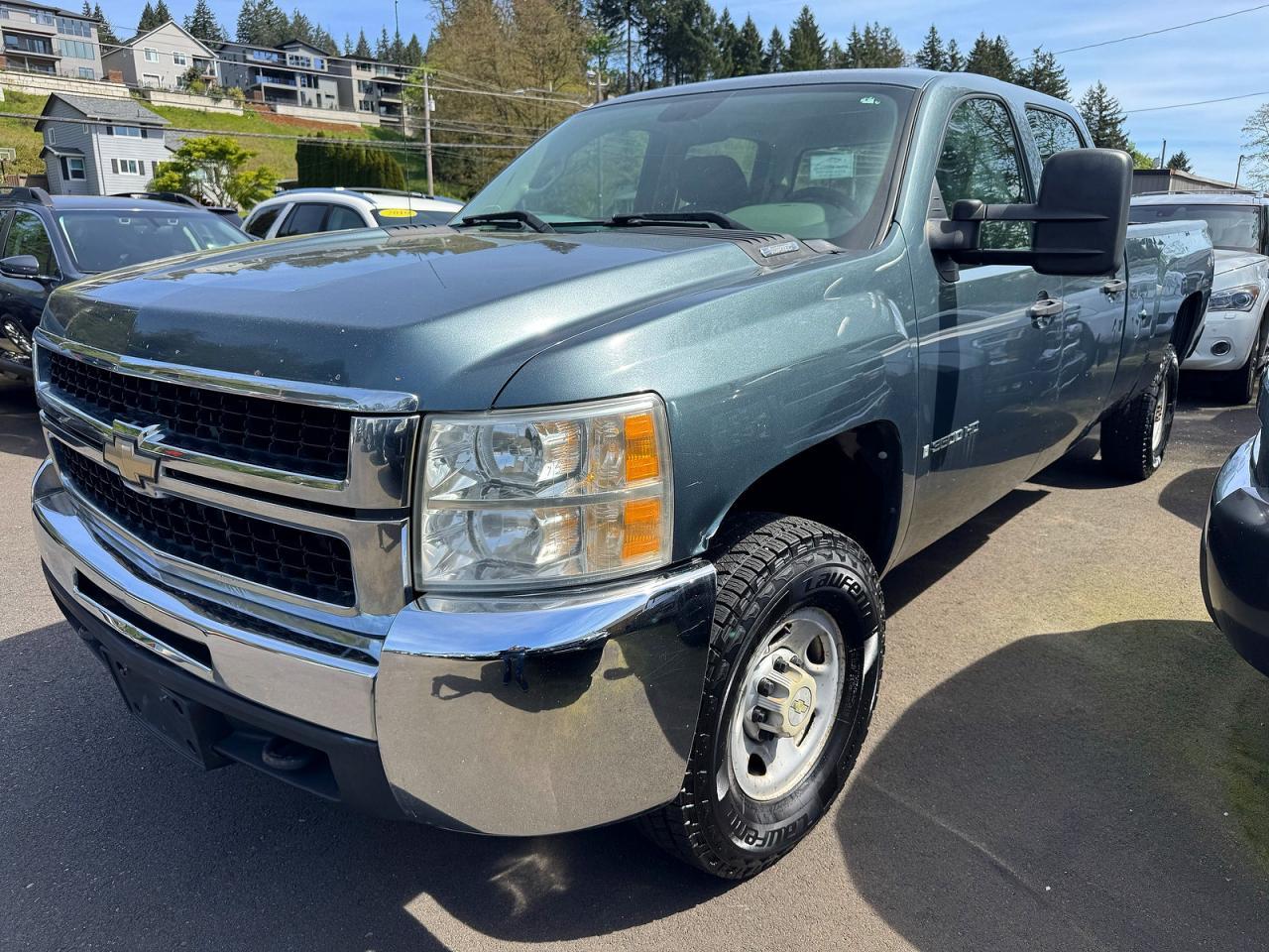 2009 Chevrolet Silverado K3500 - Image 2
