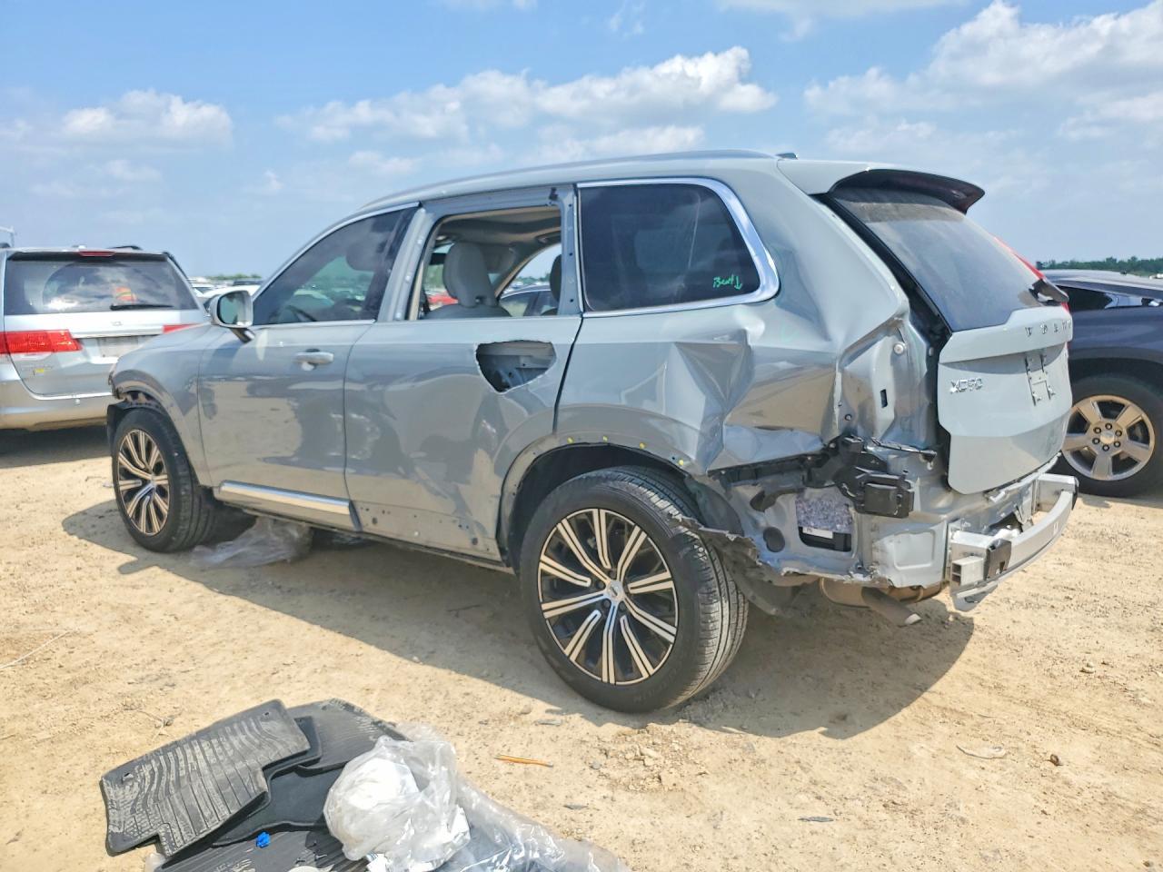 2025 Volvo Xc90 Core - Image 2